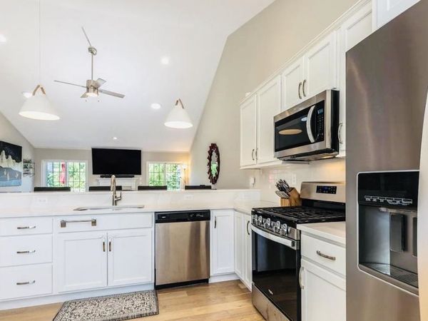 10A Cardinal Lane, Epping, NH 03042