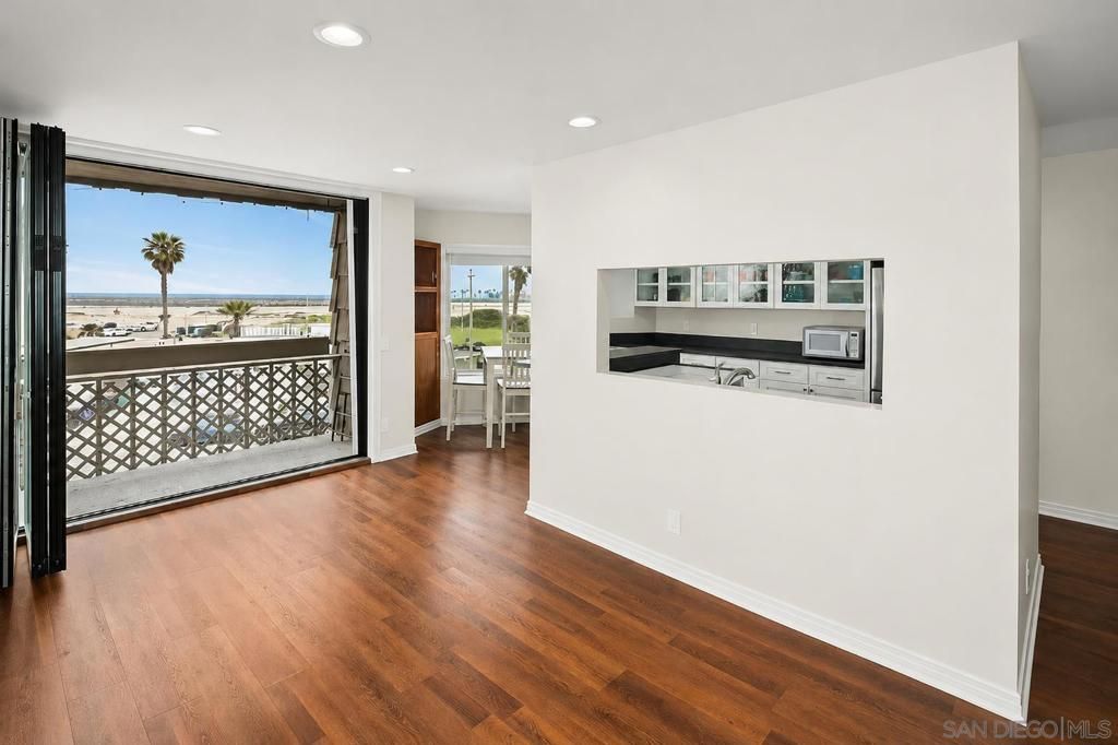 5155 W Point Loma, Unit 8, San Diego, CA 92107 Main Photo