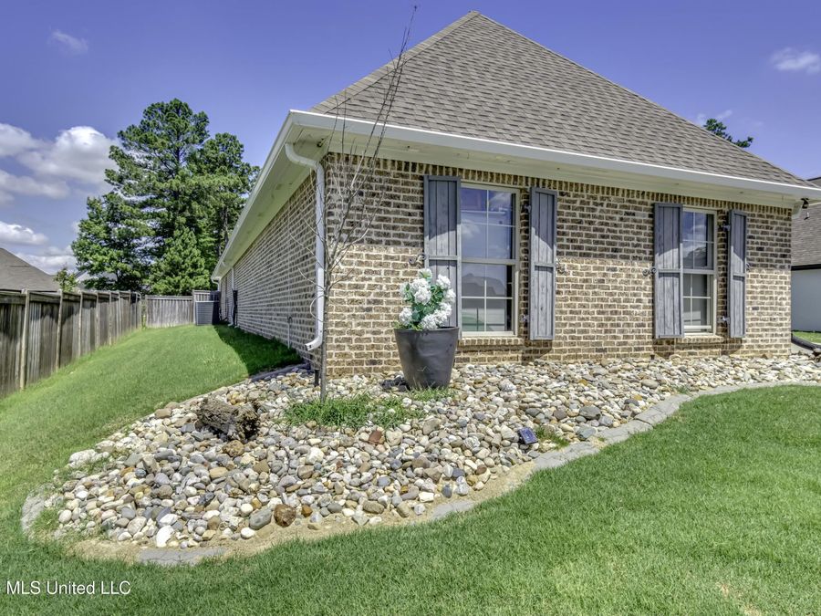 Property Image 64