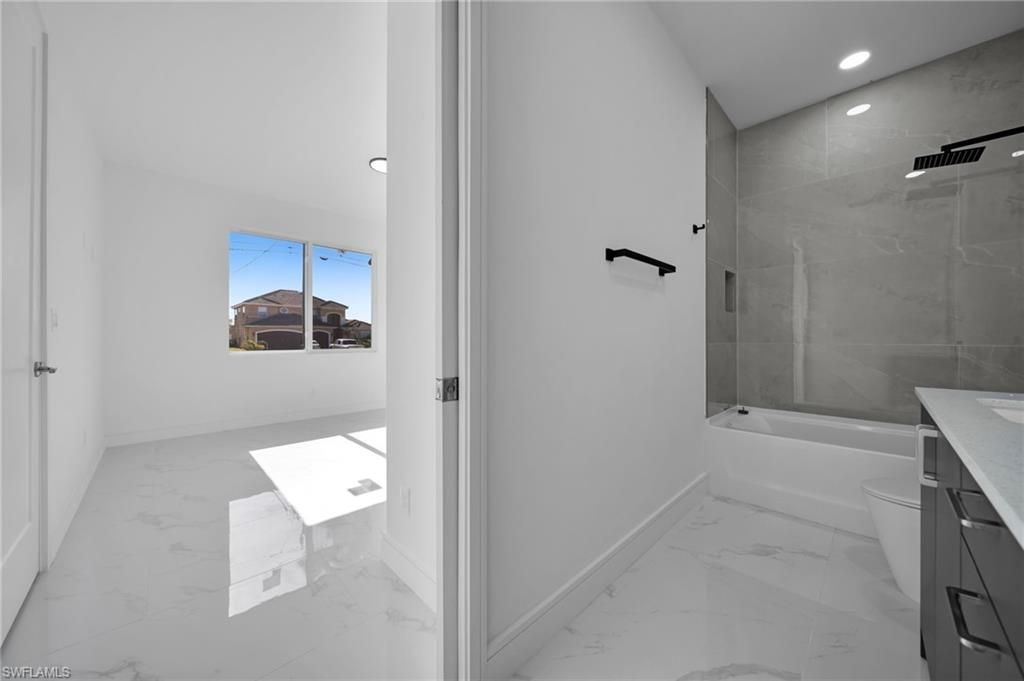 2712 NW 41st Ave , Cape Coral, FL 33993 Photo