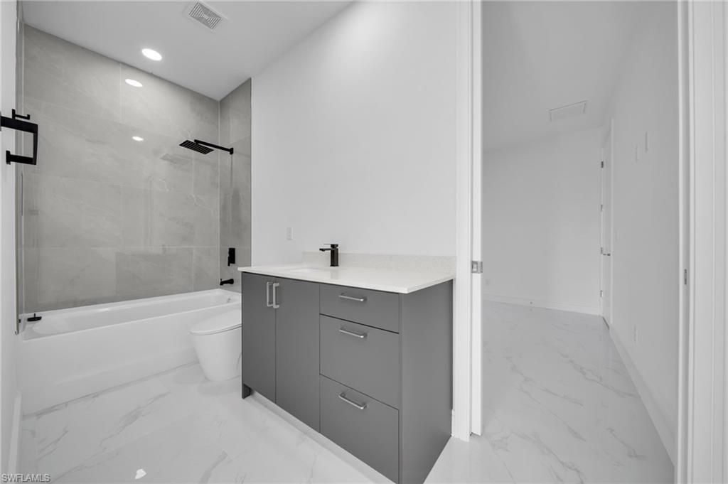 2712 NW 41st Ave , Cape Coral, FL 33993 Photo