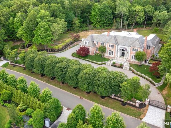 11 Margo Way, ALPINE, NJ 07620