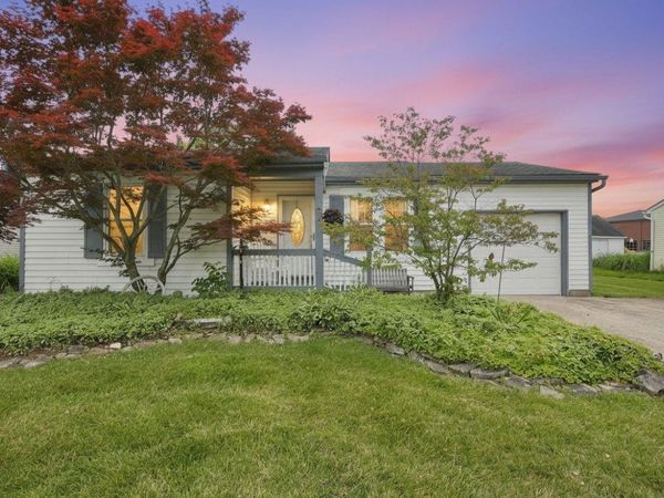 9 Carmel Court , Ashville, OH 43103