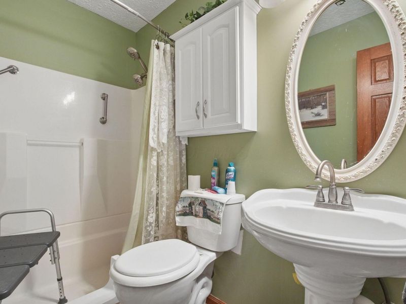 9 Carmel Court , Ashville, OH 43103 Photo 20