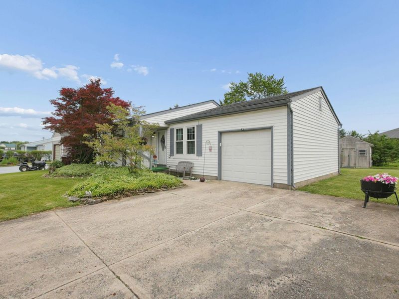9 Carmel Court , Ashville, OH 43103 Photo 4