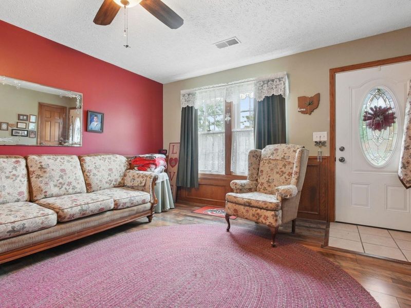 9 Carmel Court , Ashville, OH 43103 Photo 8