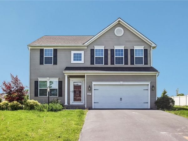 6007 Amber Drive , Farmington, NY 14425
