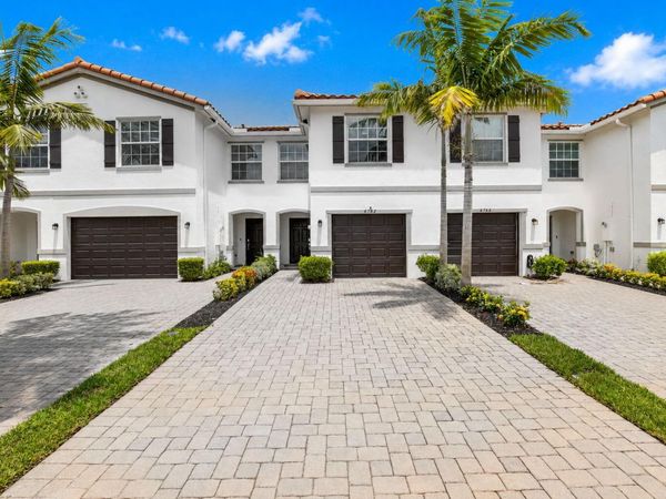 6762 Broadwater Lane, Lake Worth, FL 33467