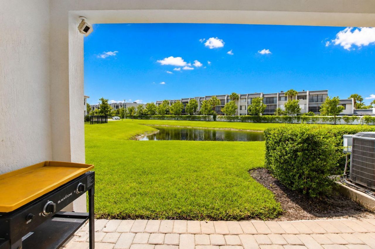 6762 Broadwater Lane, Lake Worth, FL 33467 Photo