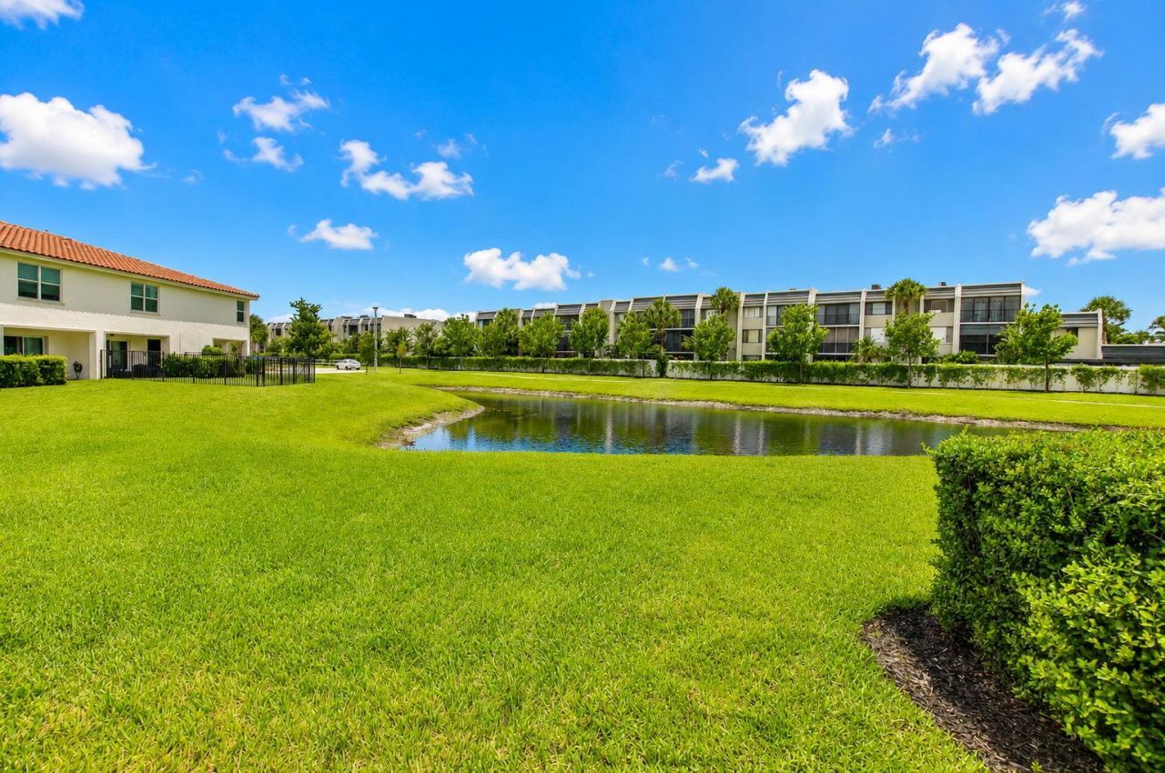 6762 Broadwater Lane, Lake Worth, FL 33467 Photo