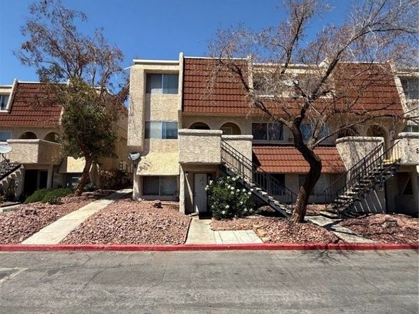 3585 Arville Street , Unit 401A, Las Vegas, NV 89103