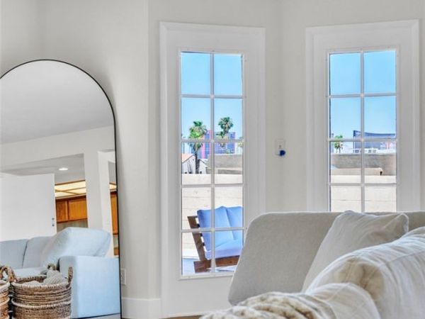 3924 Delos Drive, Las Vegas, NV 89103