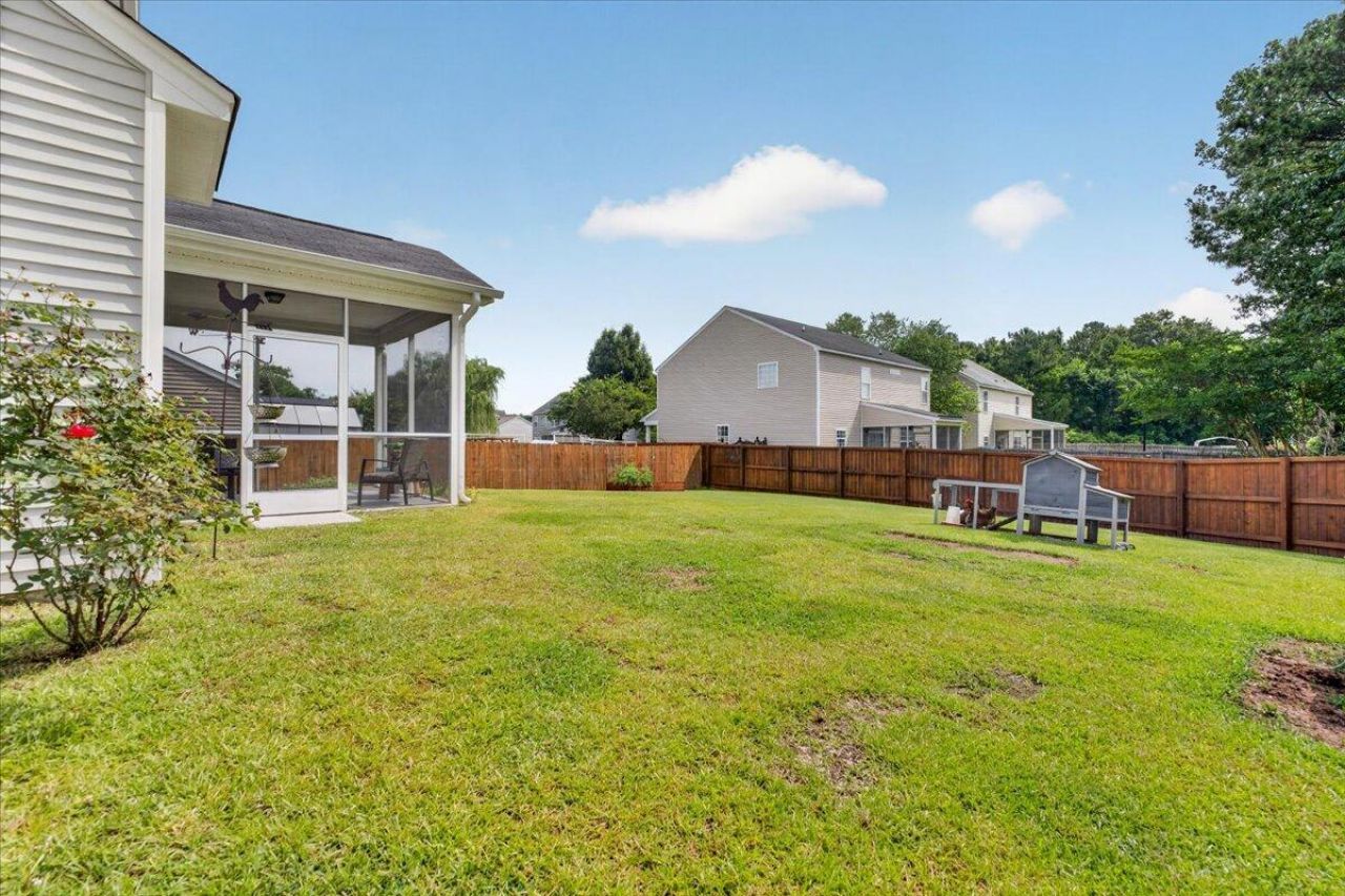 235 Silk Oak Drive Photo 34