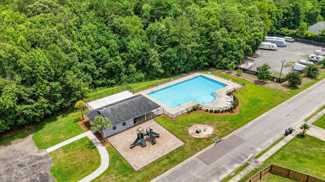 235 Silk Oak Drive Photo 41