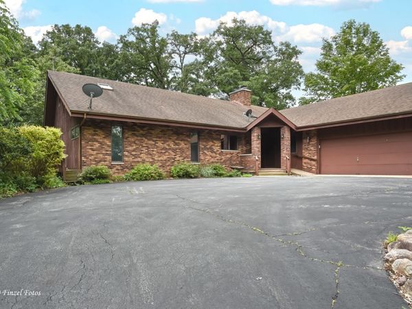 17001 Mcguire Road , Harvard, IL 60033