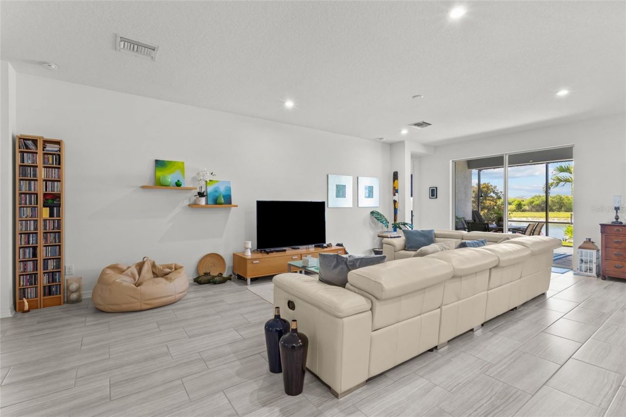 4836 Reisswood Loop, Palmetto, FL 34221 Photo