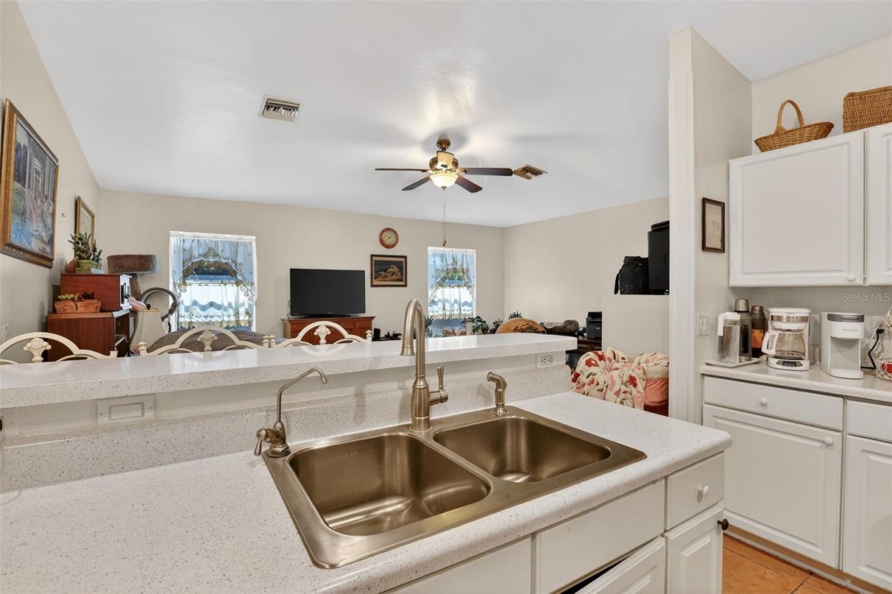 4105 NE 20th Place , Cape Coral, FL 33909 Photo