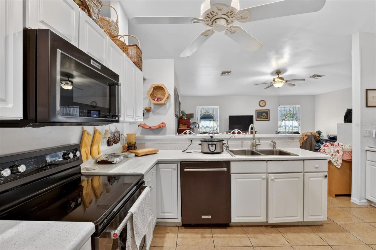4105 NE 20th Place , Cape Coral, FL 33909 Photo
