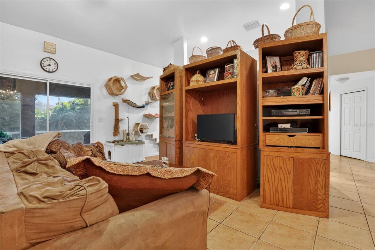 4105 NE 20th Place , Cape Coral, FL 33909 Photo