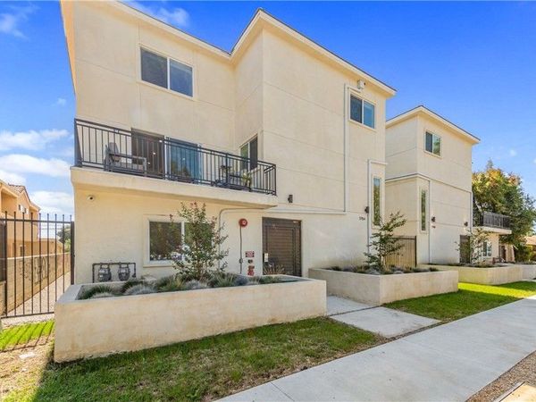 17154 CHATSWORTH Street, Unit 2, Granada Hills, CA 91344