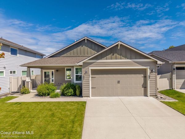 589 E Penrose AVE , Post Falls, ID 83854