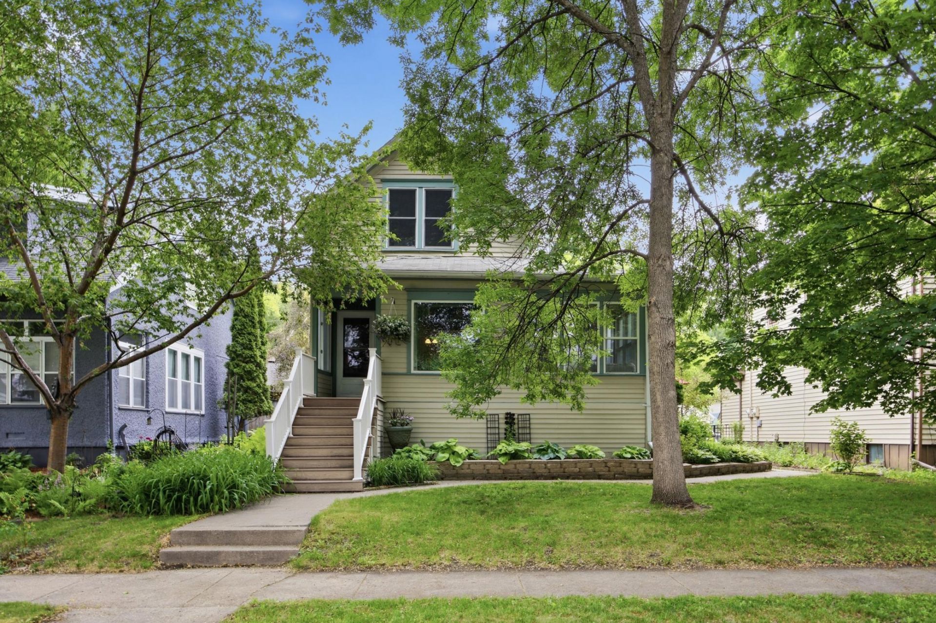 1041 5th Street N primary photo