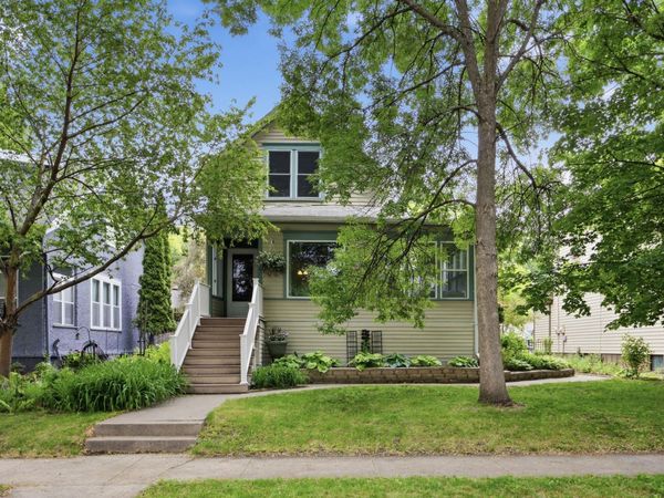 1041 5th Street N, Fargo, ND 58102