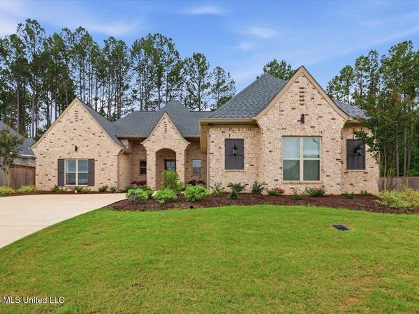 1229 Old Court Crossing, Flowood, MS 39232
