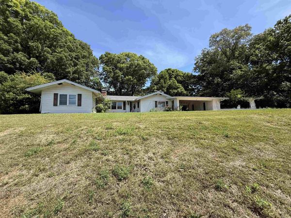 300 Neill Road , Helena, AR 72342