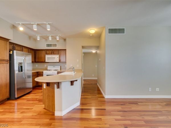 50 Aura De Blanco Street, Unit 16102, Henderson, NV 89074