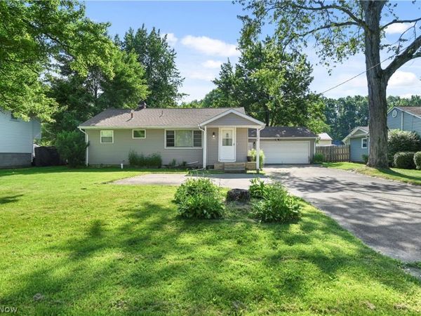 304 Howland Wilson Road NE, Warren, OH 44484