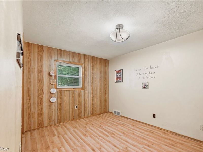 304 Howland Wilson Road NE, Warren, OH 44484 Photo 10