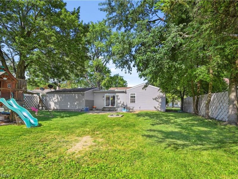 304 Howland Wilson Road NE, Warren, OH 44484 Photo 26