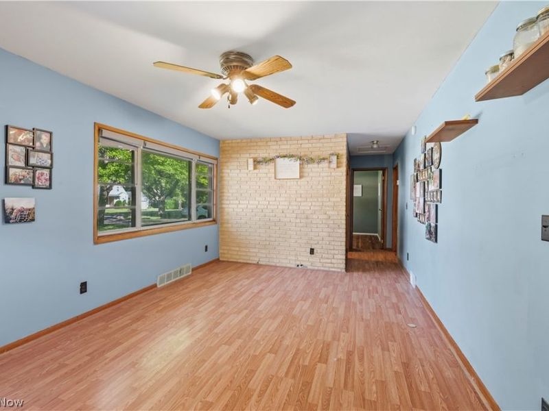 304 Howland Wilson Road NE, Warren, OH 44484 Photo 4