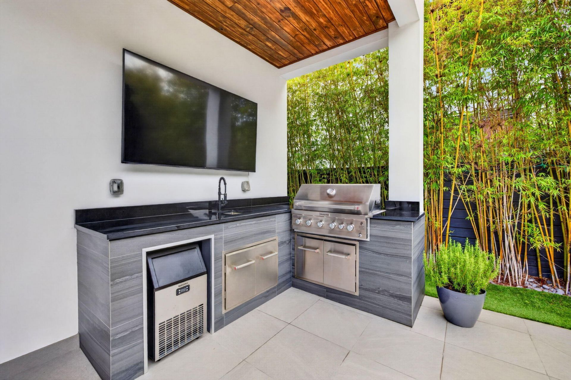 1644 NE 4th Court, Fort Lauderdale, FL 33301 Photo