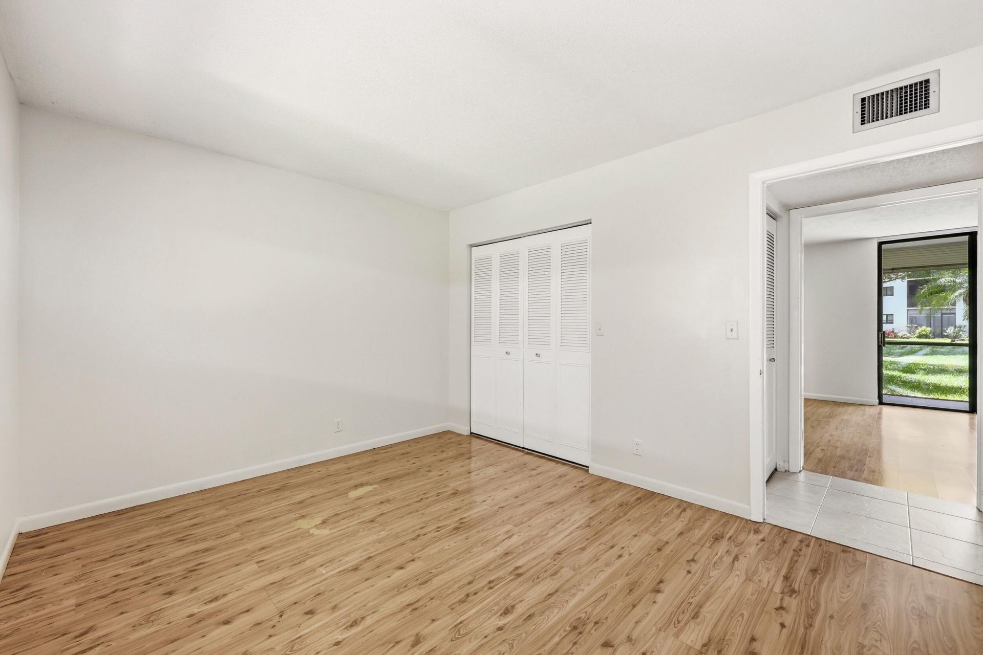 5160 Las Verdes Circle, Unit 101, Delray Beach, FL 33484 Photo