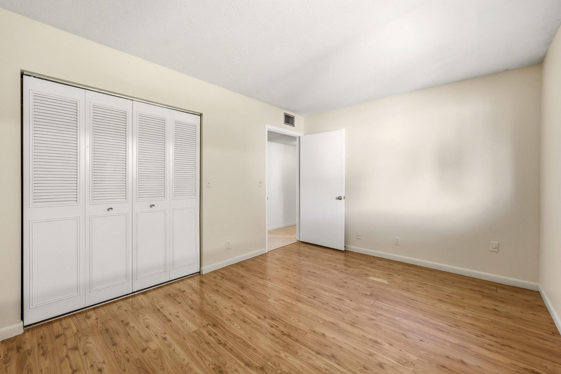 5160 Las Verdes Circle, Unit 101, Delray Beach, FL 33484 Photo
