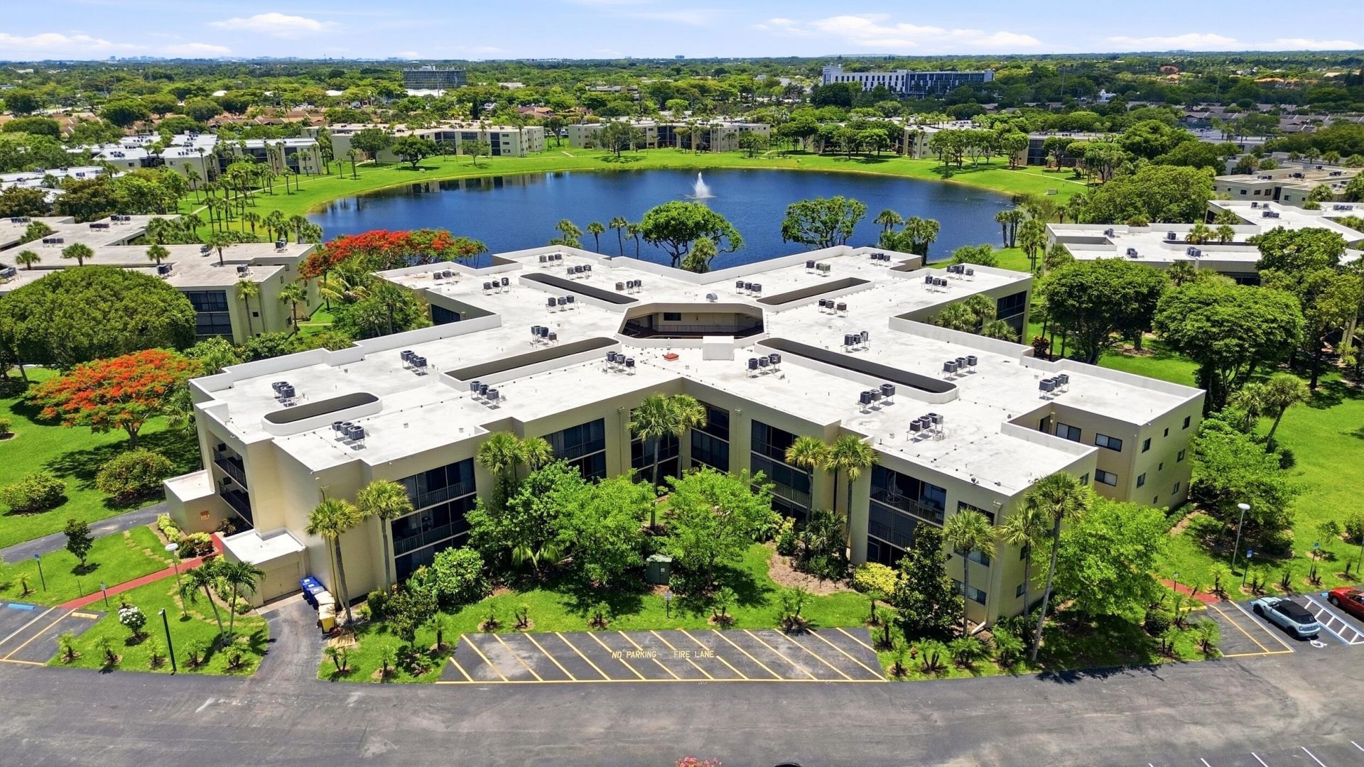 5160 Las Verdes Circle, Unit 101, Delray Beach, FL 33484 Photo