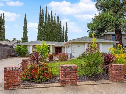 2650 Water Tree Way, Sacramento, CA 95826 Photo