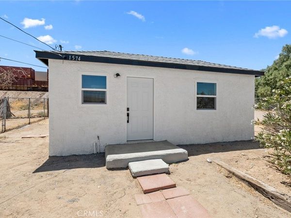 1574 Riverside, Barstow, CA 92311