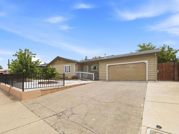 619 Wales Drive, Folsom, CA 95630