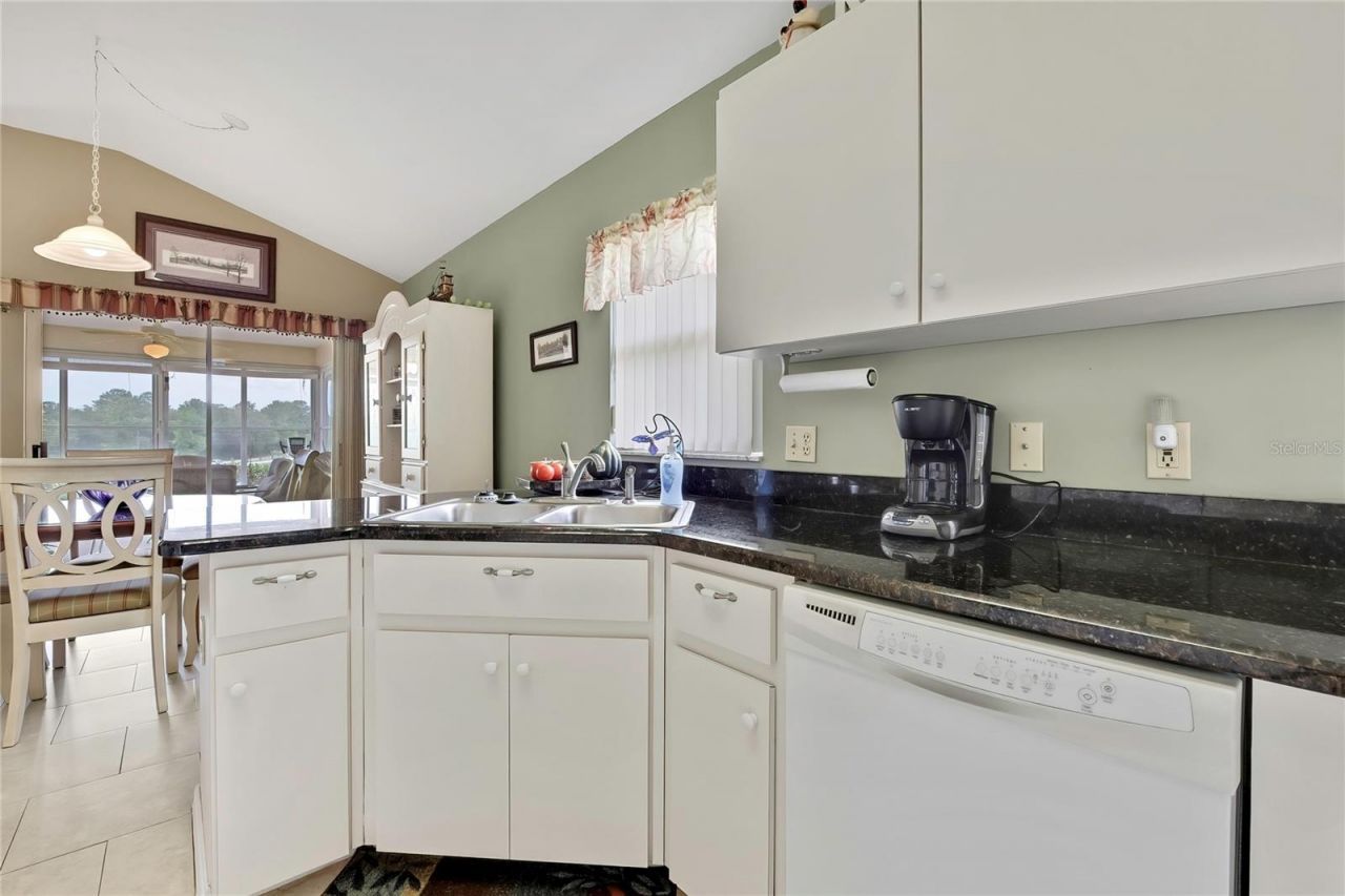547 W Hillwood Path , Beverly Hills, FL 34465 Photo