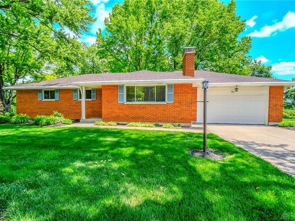 96 Pine Bluff Drive, Beavercreek, OH 45440