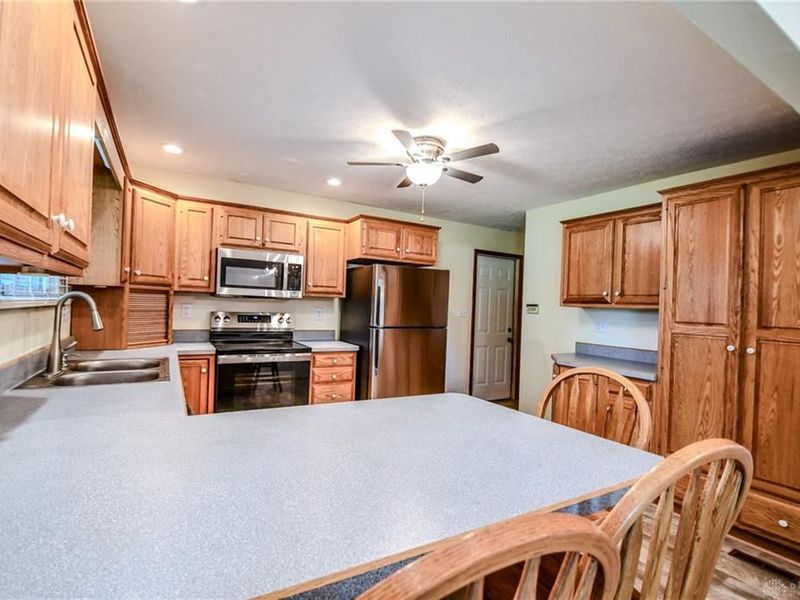 96 Pine Bluff Drive, Beavercreek, OH 45440 Photo 10
