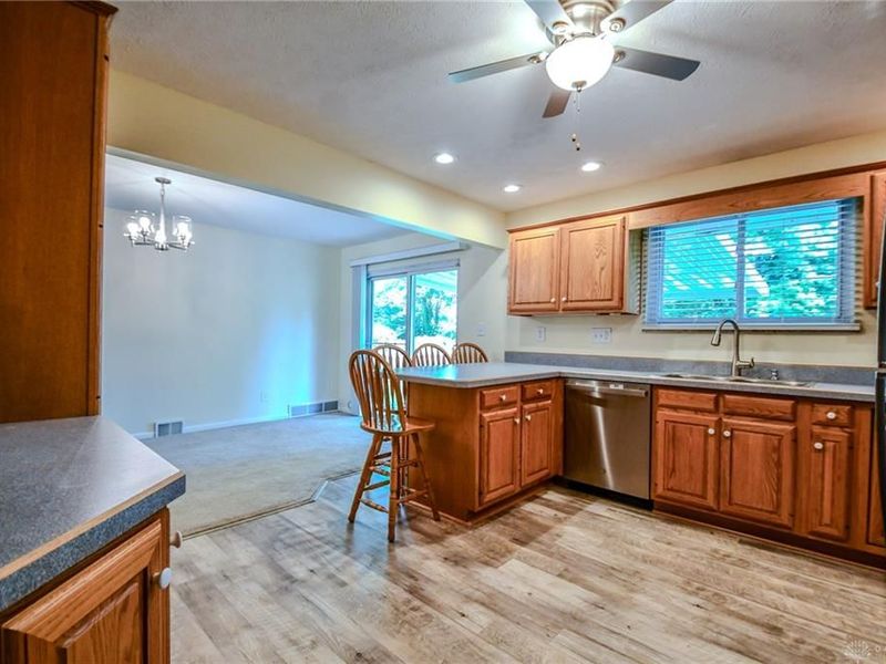 96 Pine Bluff Drive, Beavercreek, OH 45440 Photo 13