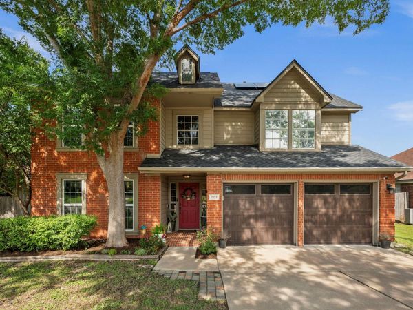 705 Canyon Bend RD, Pflugerville, TX 78660