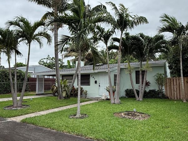 741 Roseland Drive, West Palm Beach, FL 33405