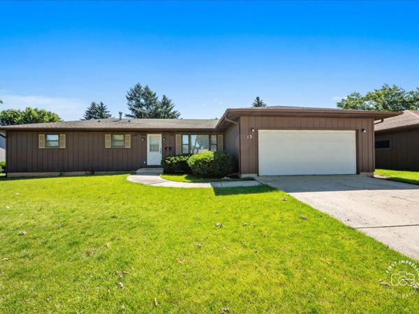 13 N Weston Avenue, Elgin, IL 60123