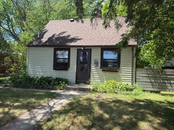 1017 10th Avenue NE, Brainerd, MN 56401