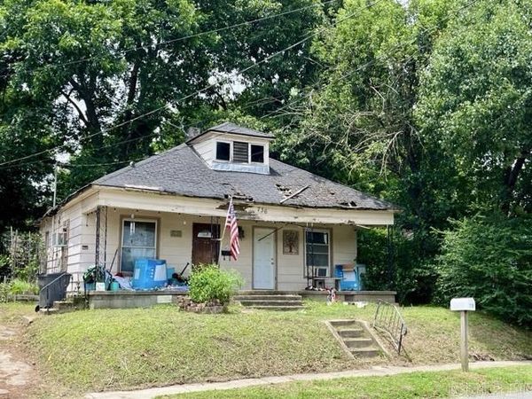 736 N Pruett Street , Paragould, AR 72450